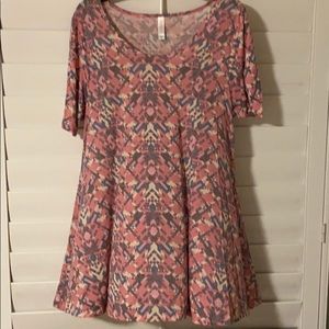 Super soft Lularoe perfect tee